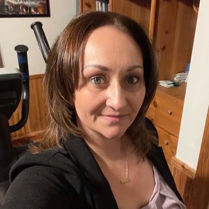 Meet your Posher, April